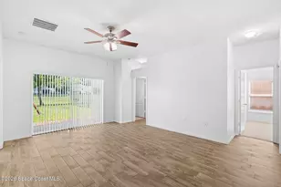 4366 Fitzroy Reef Dr, Mims, FL 32754 - Photo 15