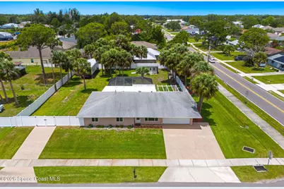 498 Chamberlin Avenue NW, Palm Bay, FL 32907 - Photo 3