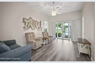 406 Pineapple Square SW, Vero Beach, FL 32962 - Photo 13