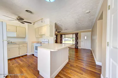 990 Hibiscus Street, Cocoa, FL 32927 - Photo 7