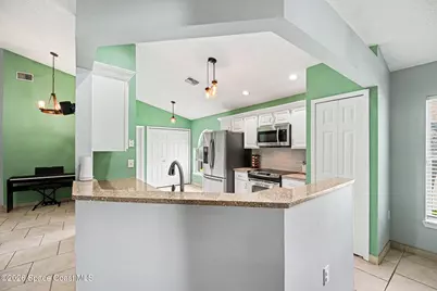 5534 Oak Hollow Drive, Titusville, FL 32780 - Photo 9