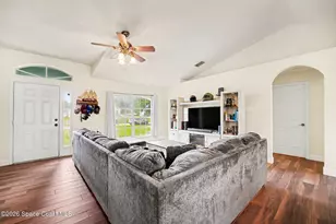 506 Escarole St SE, Palm Bay, FL 32909 - Photo 5