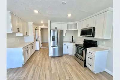457 S Orlando Avenue #B, Cocoa Beach, FL 32931 - Photo 3