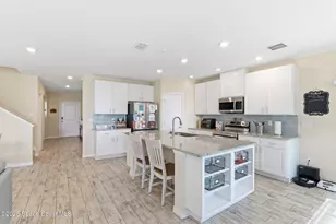 1055 Kylar Dr NW, Palm Bay, FL 32907 - Photo 11