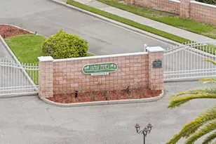 1021 Pine Creek Cir NE, Palm Bay, FL 32905 - Photo 5