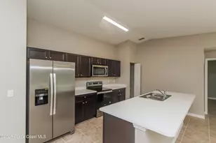 490 Hatcher St SE, Palm Bay, FL 32909 - Photo 5