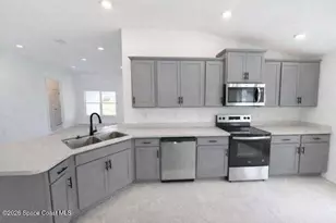 821 Airport Ave SE, Palm Bay, FL 32909 - Photo 7