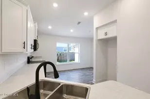 821 Airport Ave SE, Palm Bay, FL 32909 - Photo 7