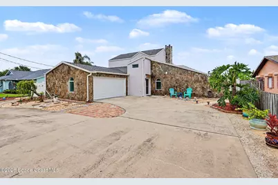 315 E Central Boulevard, Cape Canaveral, FL 32920 - Photo 3