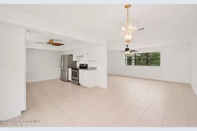 901 Grandeur Street SE, Palm Bay, FL 32909 - Photo 7