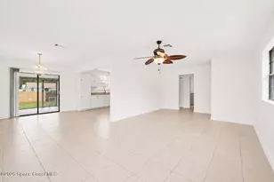 901 Grandeur St SE, Palm Bay, FL 32909 - Photo 7