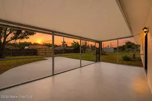 901 Grandeur St SE, Palm Bay, FL 32909 - Photo 19