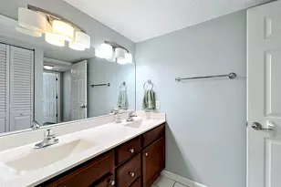 3913 Vista Oaks Cir NE, Palm Bay, FL 32905 - Photo 35