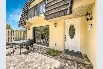 3913 Vista Oaks Circle NE, Palm Bay, FL 32905 - Photo 11