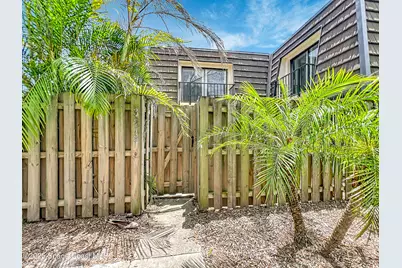 3913 Vista Oaks Circle NE, Palm Bay, FL 32905 - Photo 3