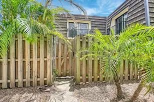 3913 Vista Oaks Cir NE, Palm Bay, FL 32905 - Photo 3