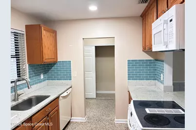 1010 Bianca Drive NE, Palm Bay, FL 32905 - Photo 7
