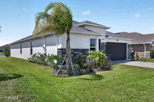 1984 SE Middlebury Dr SE, Palm Bay, FL 32909 - Photo 3