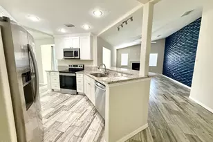 371 Narragansett St NE, Palm Bay, FL 32907 - Photo 5