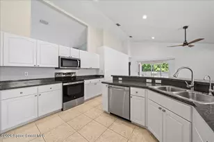 3350 Deer Lakes Dr, Melbourne, FL 32940 - Photo 13