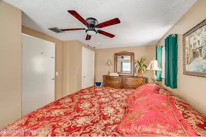 108 E Avenue D E, Melbourne, FL 32901 - Photo 17