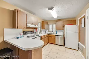 108 E Ave D E, Melbourne, FL 32901 - Photo 13