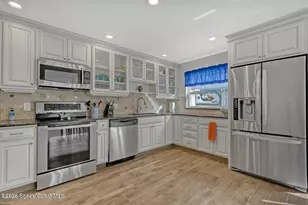 319 Dorset Dr, Cocoa Beach, FL 32931 - Photo 11
