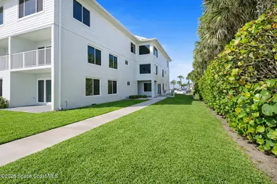 1321 S Miramar Avenue #4, Indialantic, FL 32903 - Photo 13
