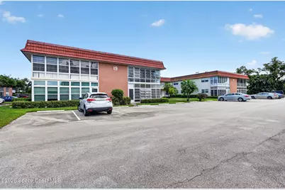 19 Pine Arbor Lane #107, Vero Beach, FL 32962 - Photo 1