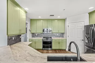 1437 Pineapple Ave, Melbourne, FL 32935 - Photo 3