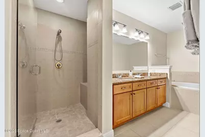 1437 Pineapple Avenue #405, Melbourne, FL 32935 - Photo 33