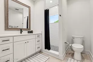 2188 Country Club Rd, Melbourne, FL 32901 - Photo 27