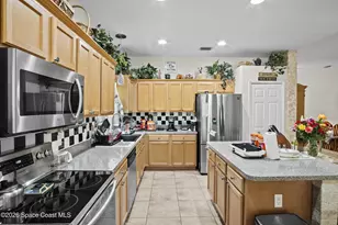 463 Avocado Rd NW, Palm Bay, FL 32907 - Photo 9