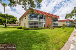 61 Woodland Dr, Vero Beach, FL 32962 - Photo 1