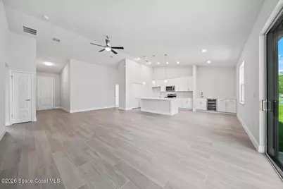 1118 Moon Street SE, Palm Bay, FL 32909 - Photo 7