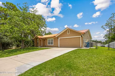 491 Carpenter Avenue NW, Palm Bay, FL 32907 - Photo 3