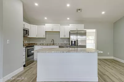861 Furth Road NW, Palm Bay, FL 32907 - Photo 5