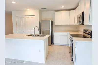 726 Scotten Avenue SW, Palm Bay, FL 32908 - Photo 9