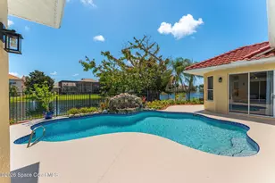 329 Lanternback Island Dr, Satellite Beach, FL 32937 - Photo 3