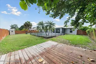 897 Hunters Creek Dr, Melbourne, FL 32904 - Photo 25