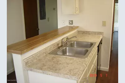 292 W Towne Place, Titusville, FL 32796 - Photo 3