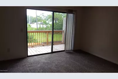 292 W Towne Place, Titusville, FL 32796 - Photo 5