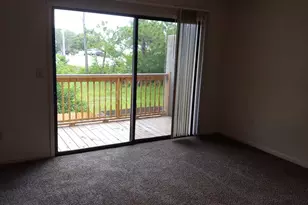 292 W Towne Pl, Titusville, FL 32796 - Photo 5
