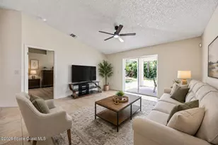 4077 Mt Carmel Ln, Melbourne, FL 32901 - Photo 3