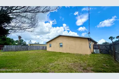 815 Juniper Lane, Melbourne, FL 32901 - Photo 19