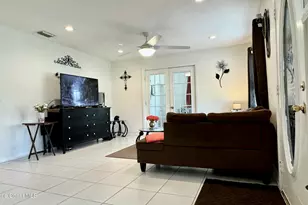 815 Juniper Ln, Melbourne, FL 32901 - Photo 7