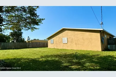 815 Juniper Lane, Melbourne, FL 32901 - Photo 19