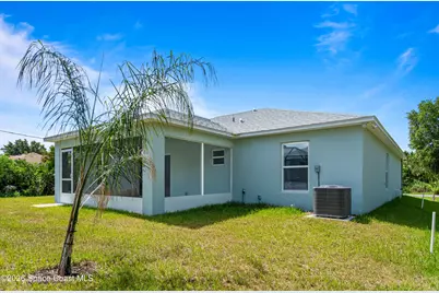 137 Prairie Street SE, Palm Bay, FL 32909 - Photo 3