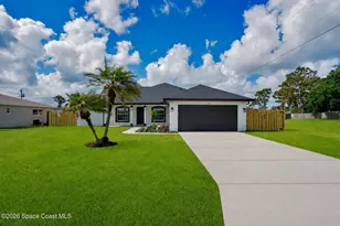 934 Eastlake St SE, Palm Bay, FL 32909 - Photo 1