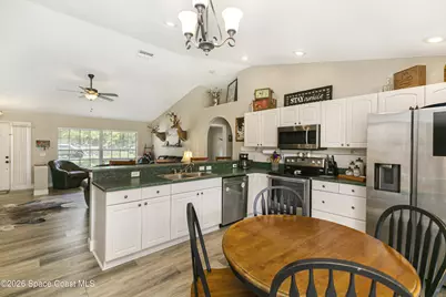 142 E 11th Street, Chuluota, FL 32766 - Photo 11